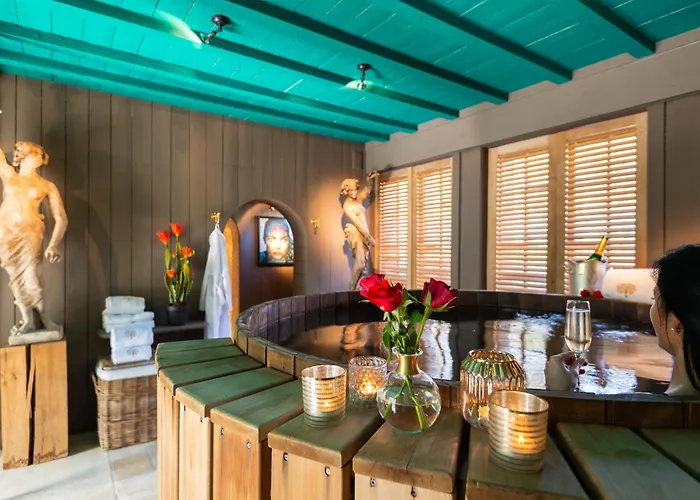 Exclusive Suites The Secret Garden